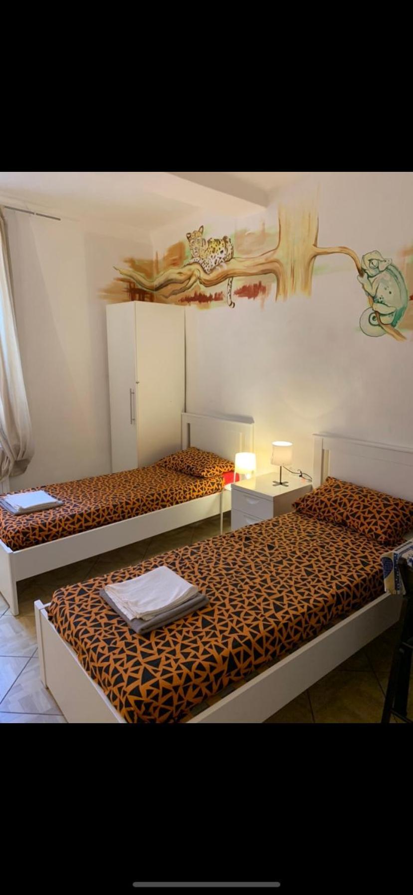 Backpackers House Bed & Breakfast Bologna Exterior photo